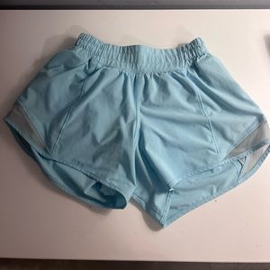 lulu lemon hottie toddie shorts 2.5 inch